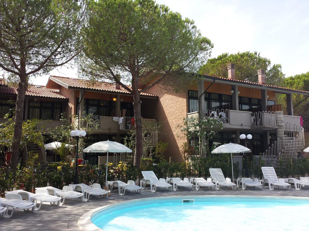 Arcobaleno Village Marina Di Bibbona Oda fotoğraf